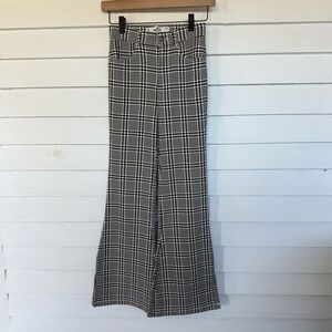 Hollister Black and White Checkered Wide Leg Pants